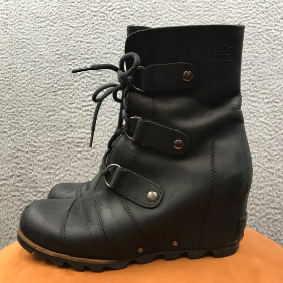 SOREL JOAN OF ARCTIC  BLACK LEATHER HIDDEN WEDGE HEEL ANKLE BOOTS 8.5 - Picture 9 of 16